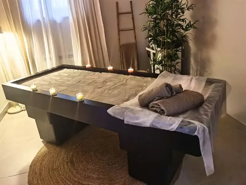 Soba sa psammo krevetom na toplom kvarcnom pesku, Body Time